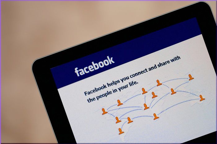 Facebook News Feed Update Hits Business Pages