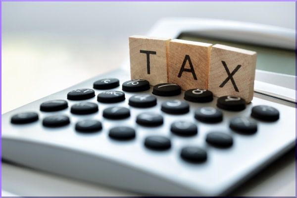 Tax Season Prep: Year-End Tips for Small Businesses